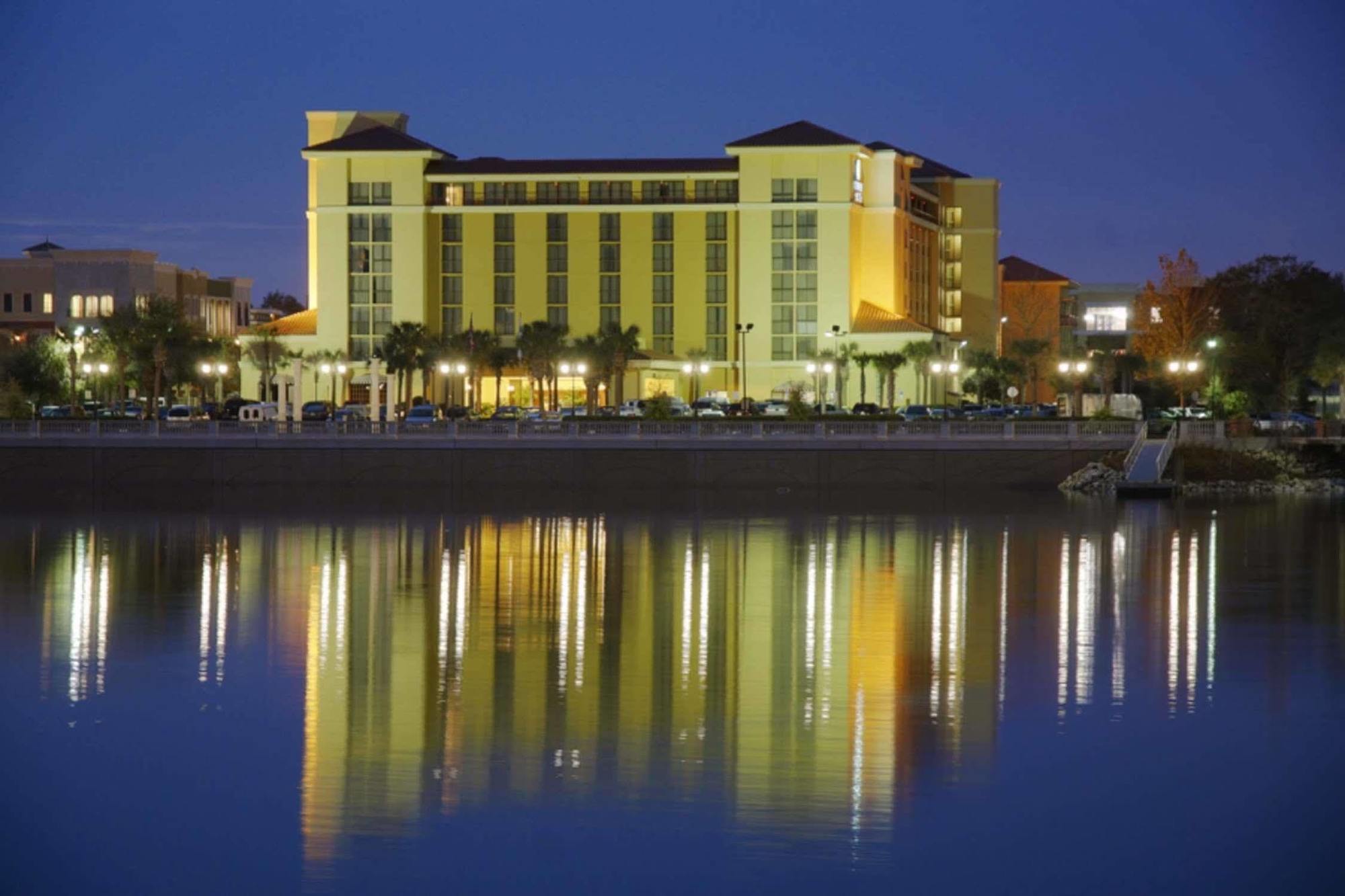 Hotel Embassy Orlando - North 3*