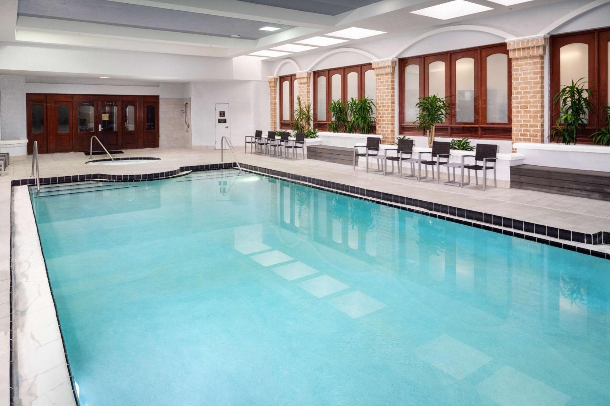 Embassy By Hilton Orlando North 3*